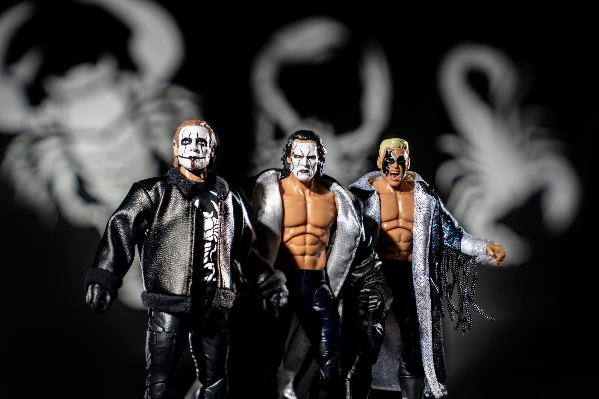 AEW0623_STING_VAULT_ART1_lpr.jpg