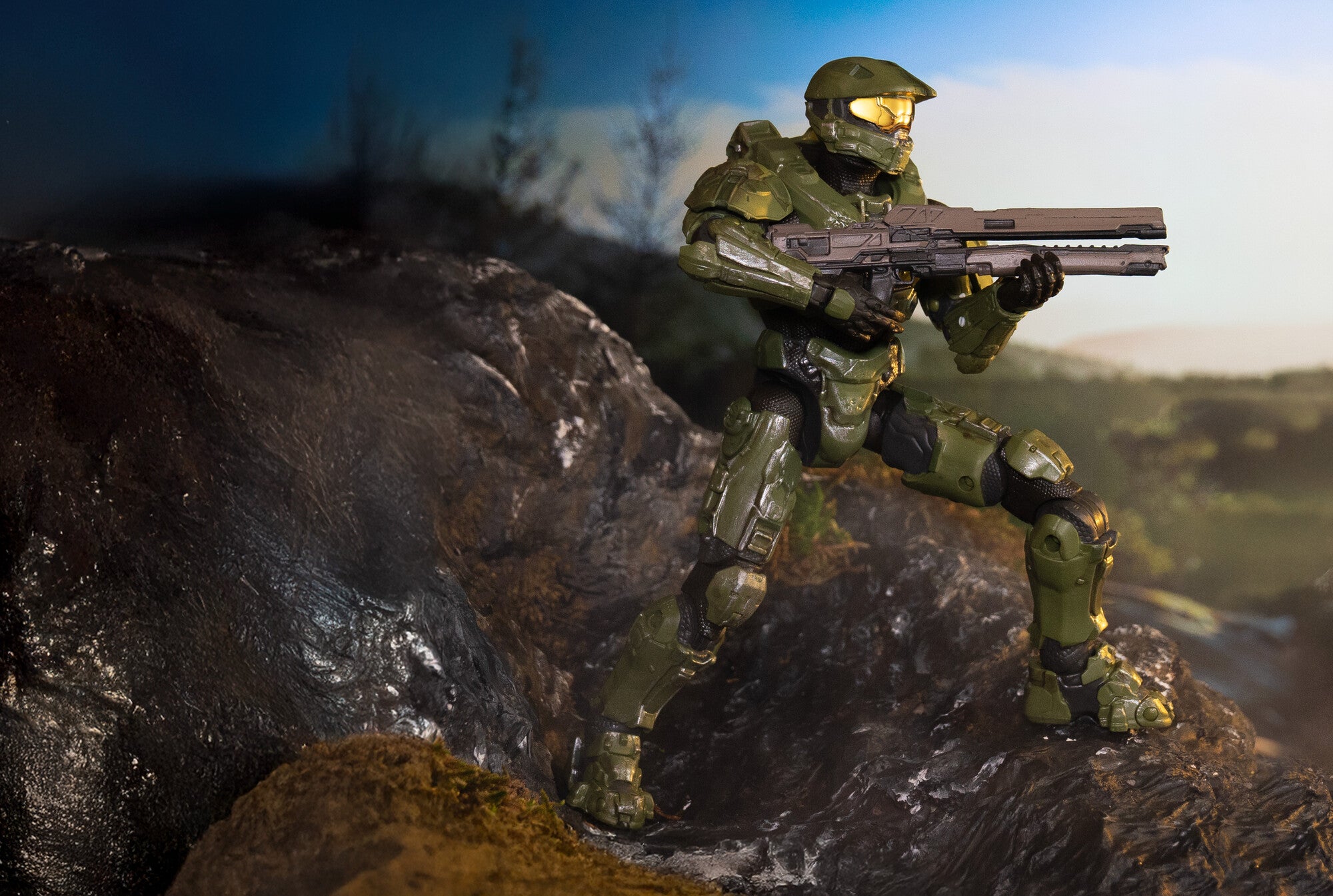 HLW0405_Master_Chief_HALO_4_Art_4_lpr.jpg