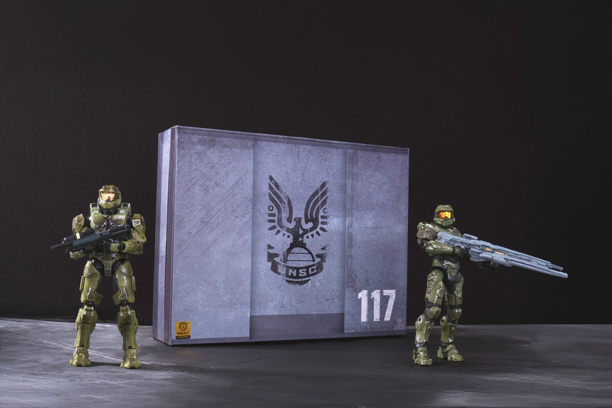 HLW0406_Master_Chief_HALO_5___HALO_Infinite_Art_6_lpr.jpg