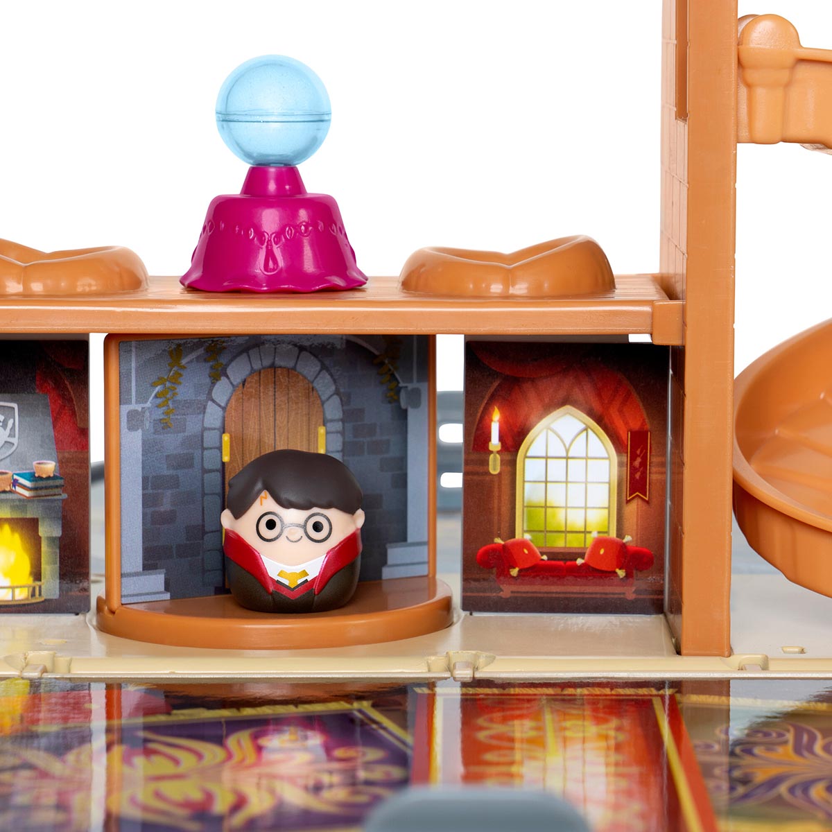 SQAL0112_LgPlayset_HarryPotterHogwartsCastle_FEAT4_lpr.jpg
