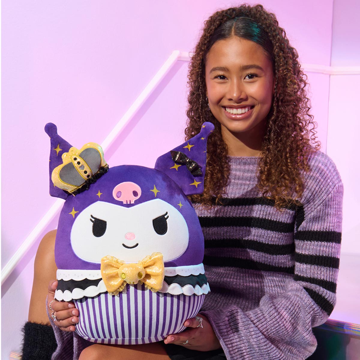 SQSN00809_Kuromi20thAnniversarySquishmallows_W1__LIFESTYLE.jpg