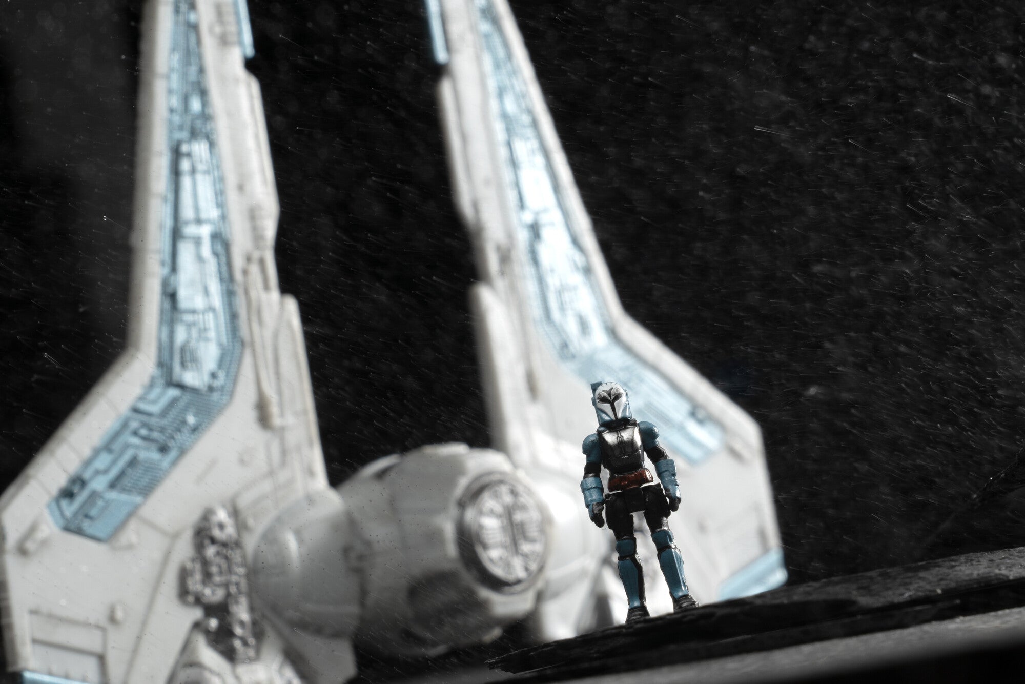SWJ0378-StarWars-SWJ-VehicleBundleVehiclesFigures-Series6StarfighterClassCompleteEditionBoxSet-Artistic-008_lpr.jpg