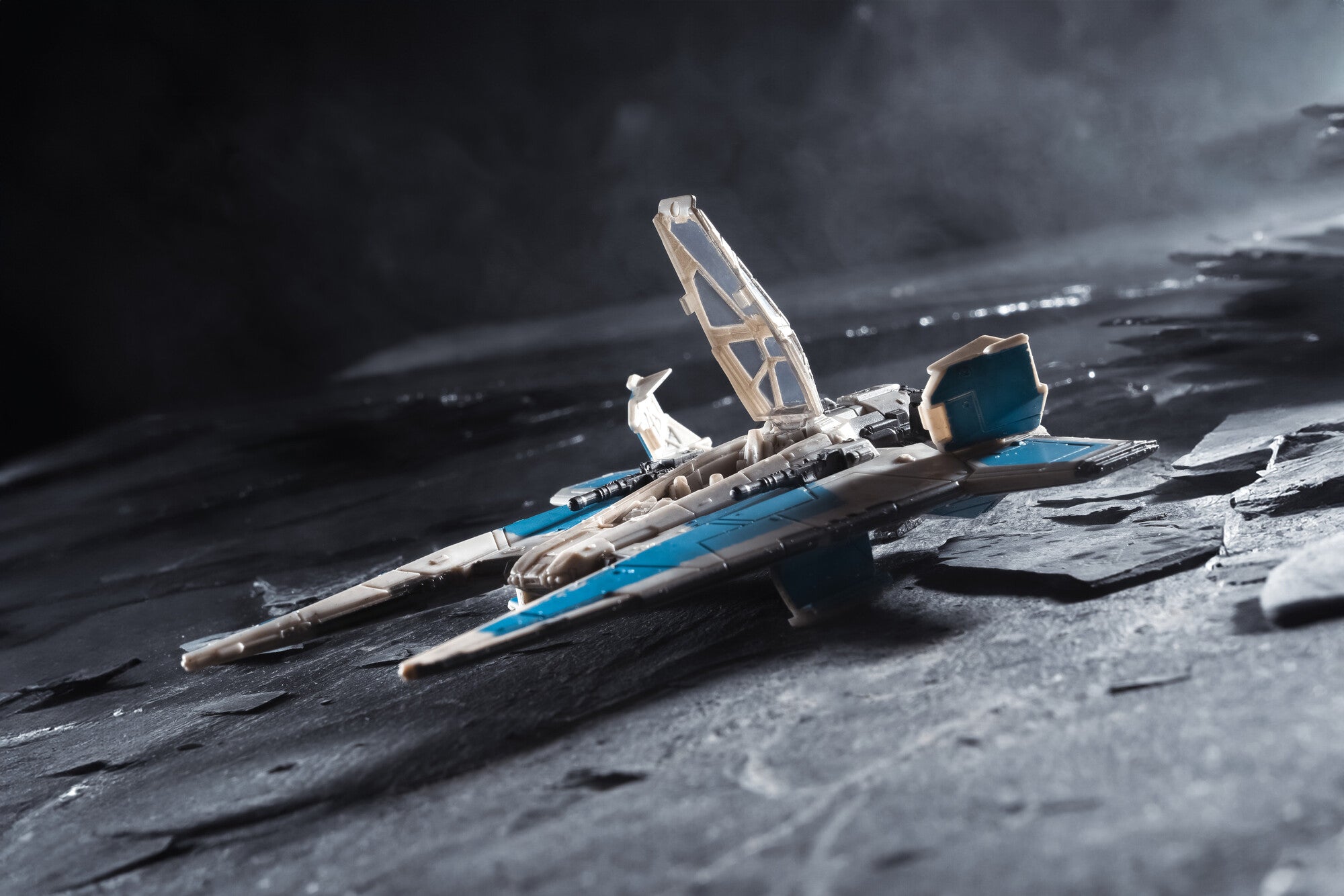 SWJ0378-StarWars-SWJ-VehicleBundleVehiclesFigures-Series6StarfighterClassCompleteEditionBoxSet-Artistic-009_lpr.jpg