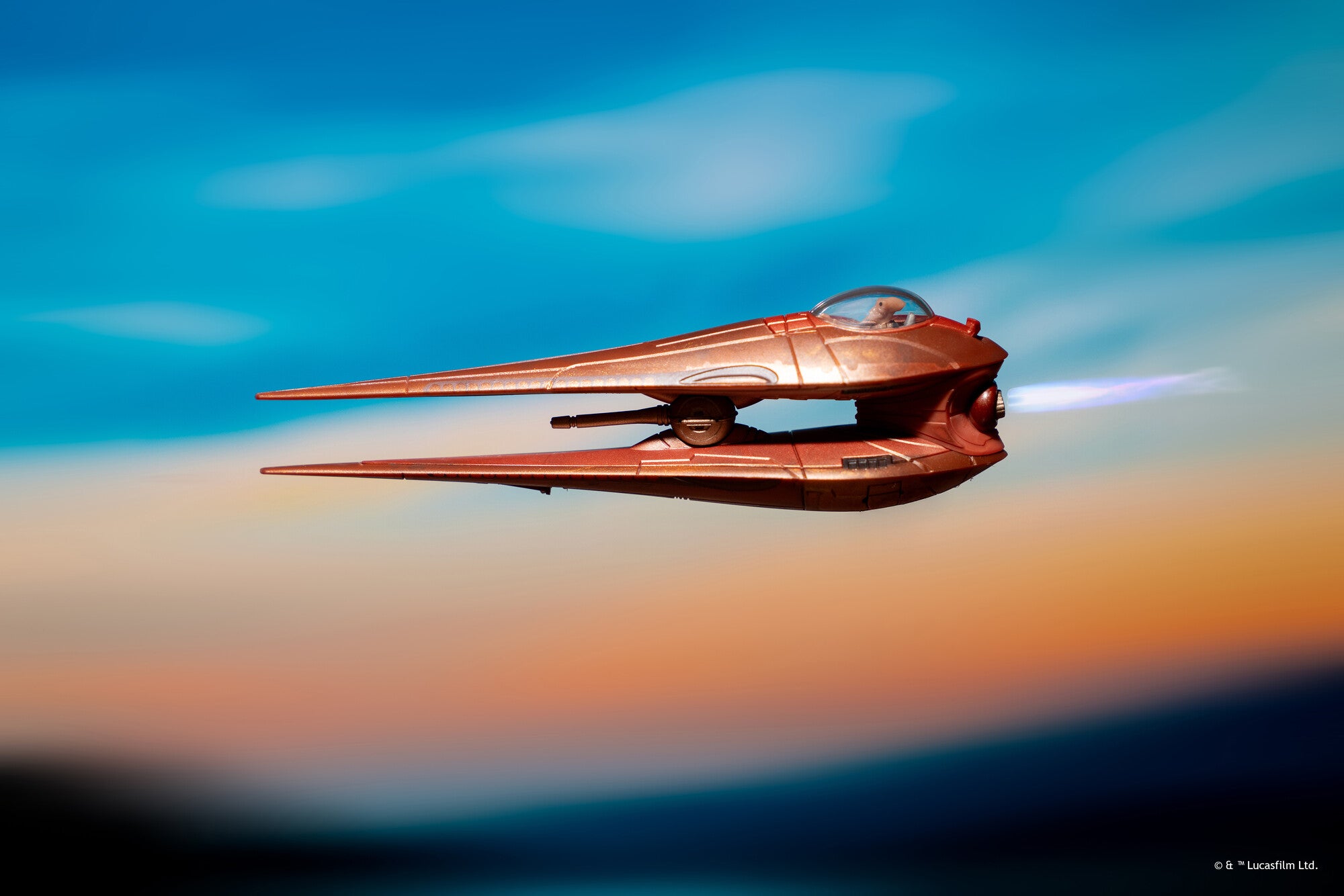 SWJ0471_SmallVehicle3_Vehicle_FigAsst_GeonosianStarfighter_Vault_Artistic_Fig08_lpr.jpg
